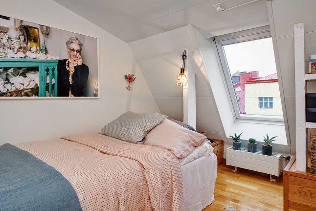 tiny scandinavian loft16