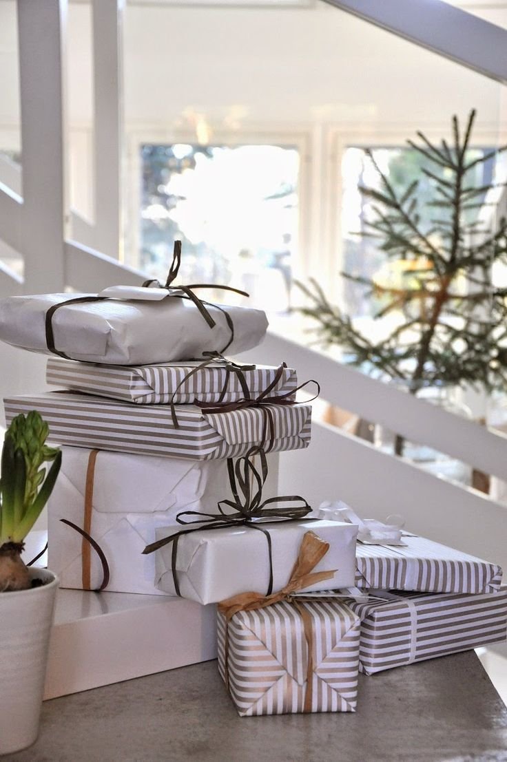 xmas gift wrapping 2