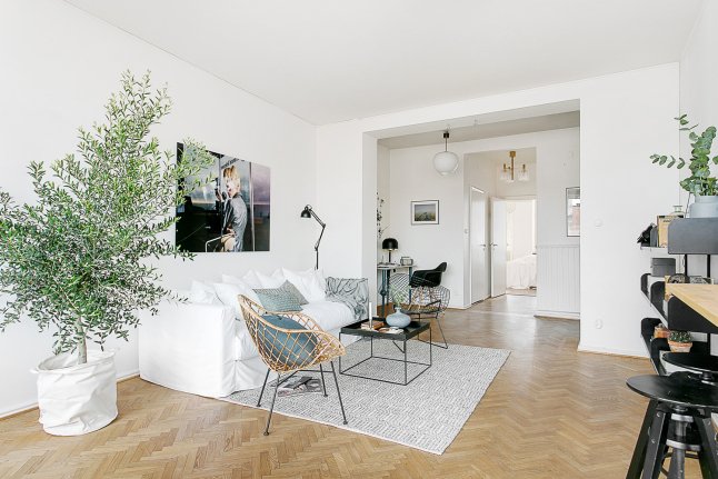 open plan scandi home 9