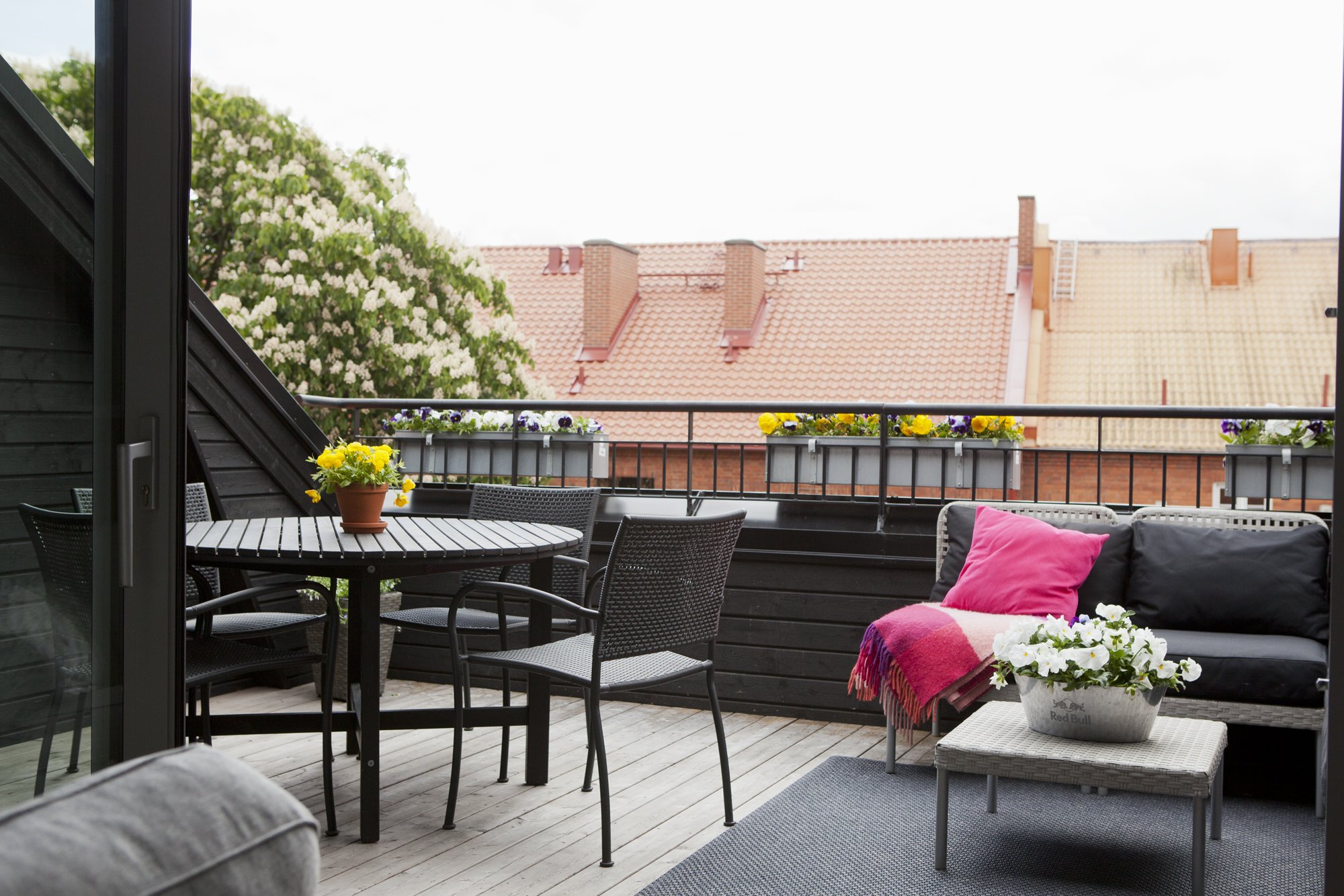 scandinavian duplex home 12